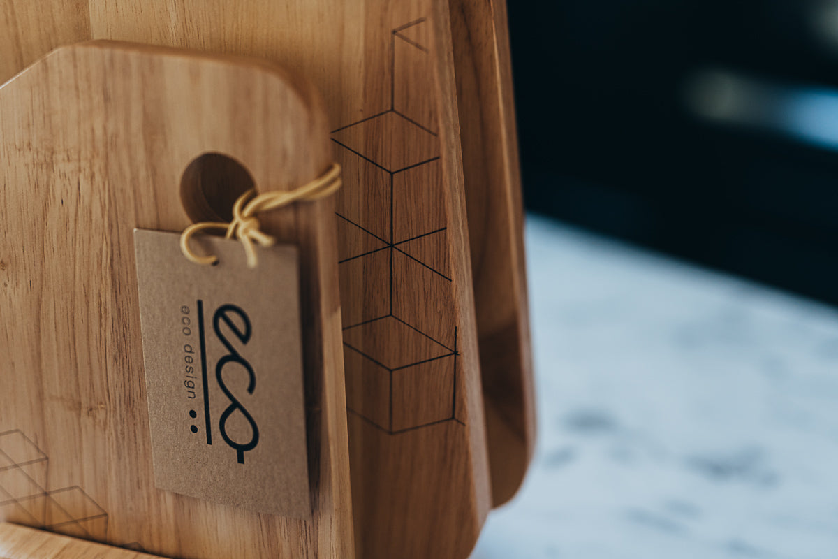 Design Servierbrett‑Set aus Holz mit Ständer