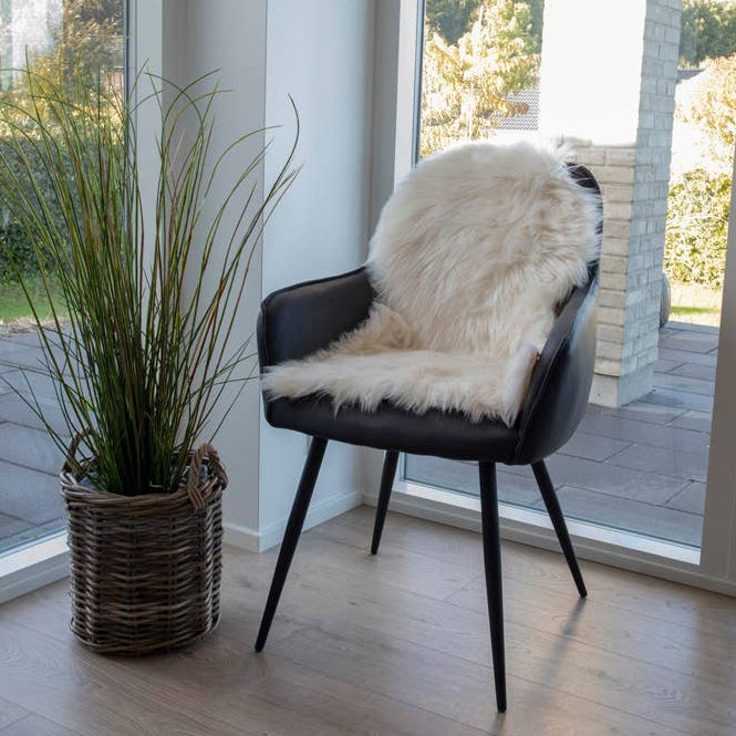 Hochwertiges künstliches Lammfell in Elfenbein 50 x 85 cm