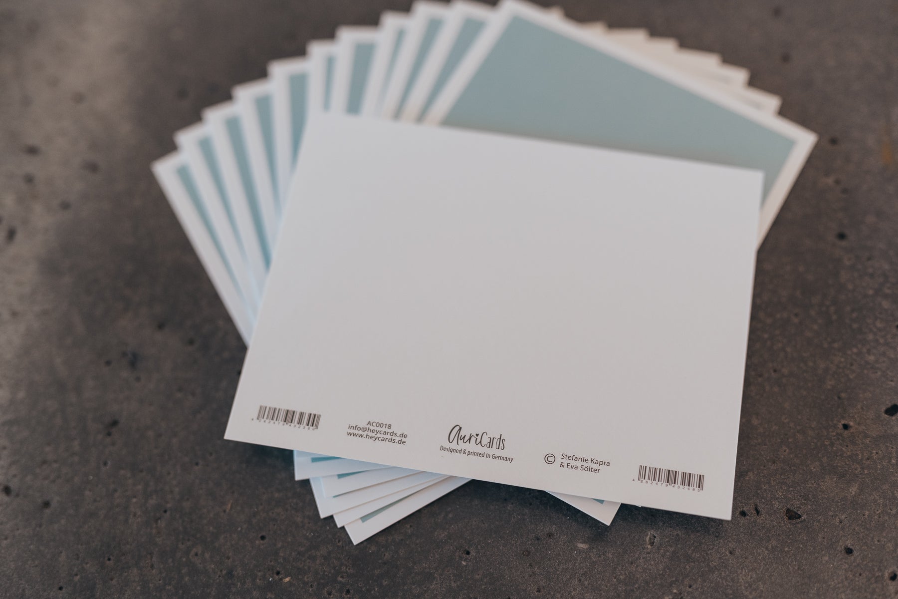 Möwe läuft | Grußkarte | Neon Postkarte