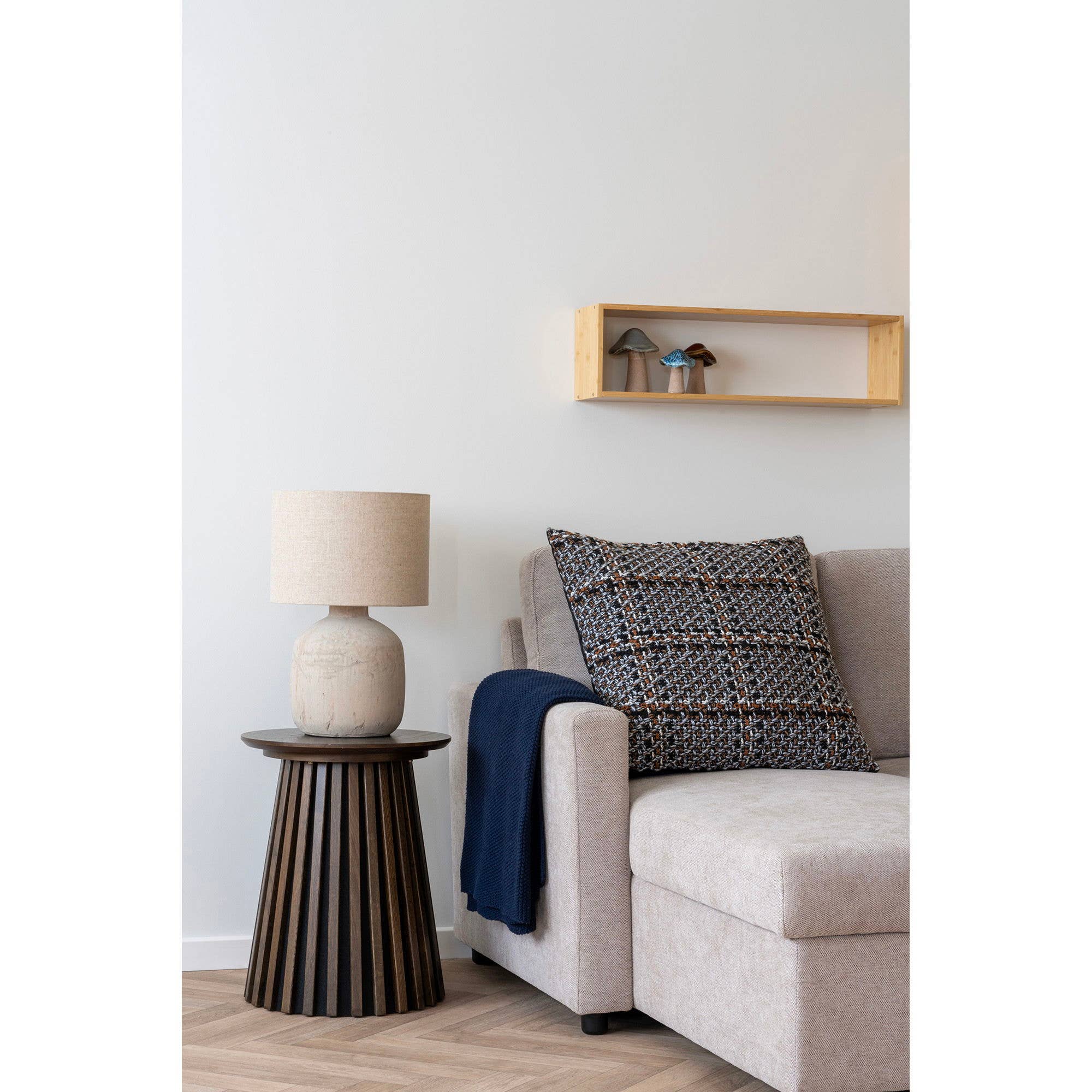 Nordische Design Tischlampe aus Keramik mit hellbraunem 150 cm Kabel